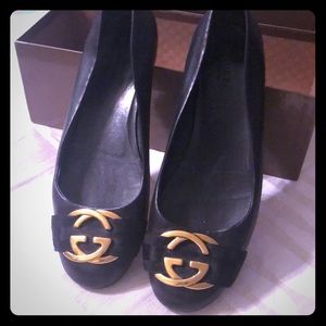 Gucci flats in excellent condition